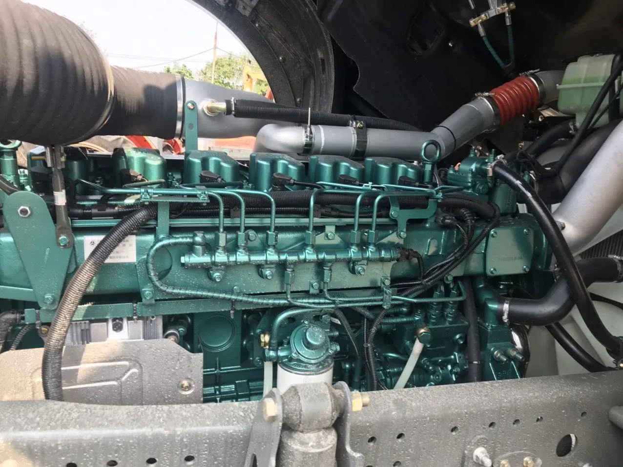 Động cơ mạnh mẽ công suất cao giúp xe chạy bền hơn