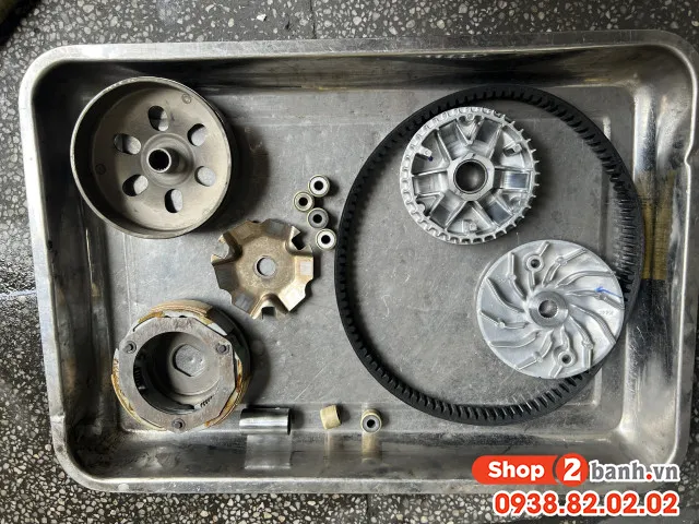 Vệ sinh lắp ráp bộ truyền động trục biến thiên vô cấp về trạng thái nguyên bản