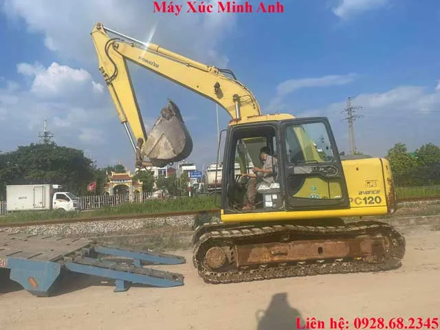 Máy xúc mini Komatsu PC30
