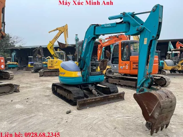 Máy xúc mini Kubota U30
