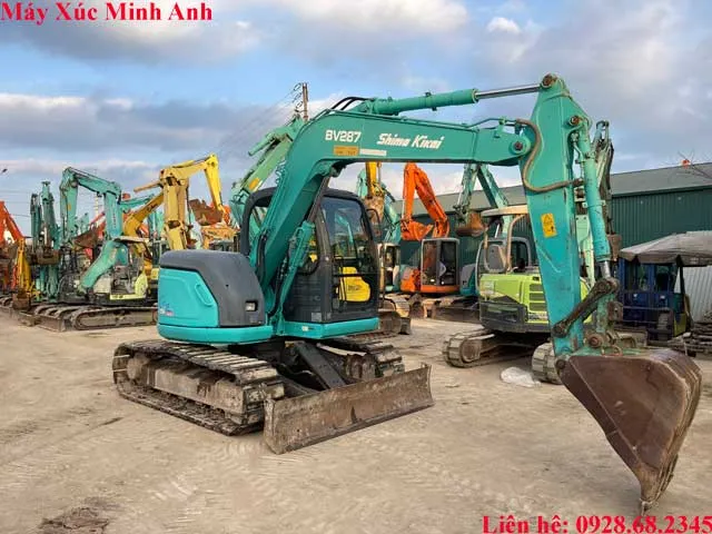 Máy xúc mini Kobelco SK40 đang thi công