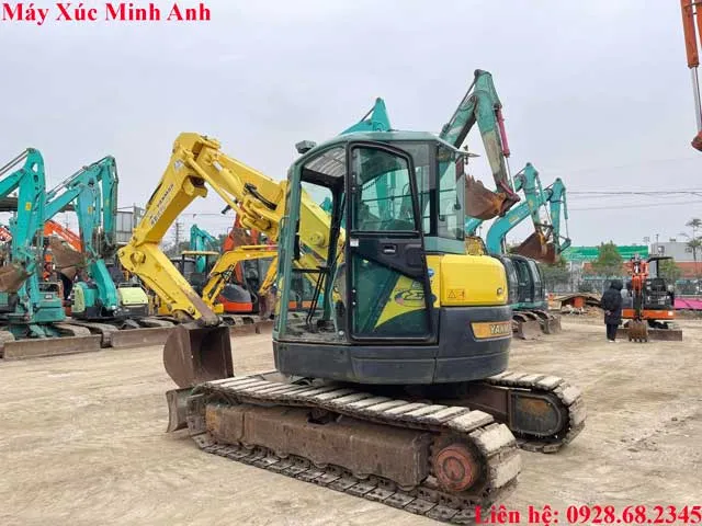 Máy xúc mini Yanmar Vio30