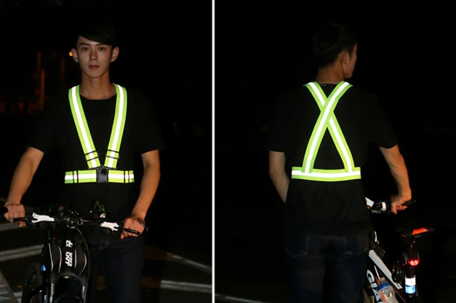 Áo phản quang nâng cao an toàn khi đi đêm