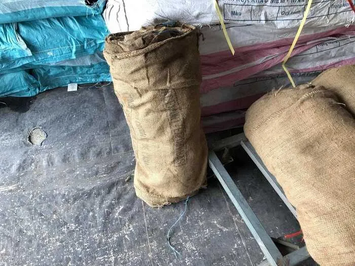 Sản phẩm dây đay và bao đay tẩm Bitum chống thấm bề mặt bê tông