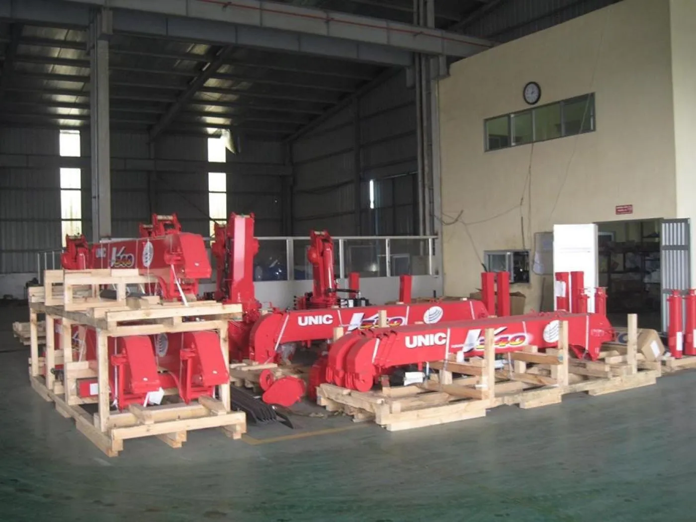 Độ bền của cẩu Unic Nhật Bản là yếu tố cốt lõi giúp xe cần trục ô tô 16 tấn giữ giá