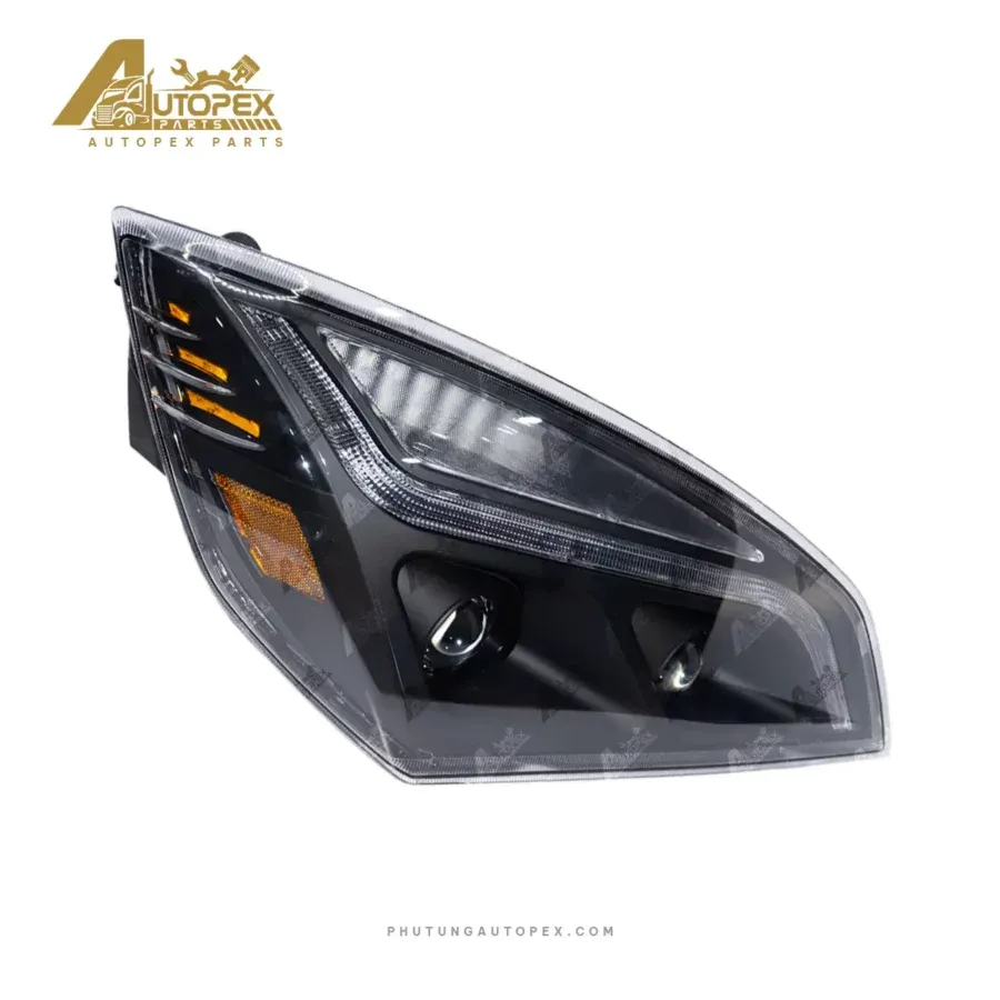 Cụm đèn pha bên phụ xe Maxxforce thiết kế bền bỉ với nhựa cao cấp