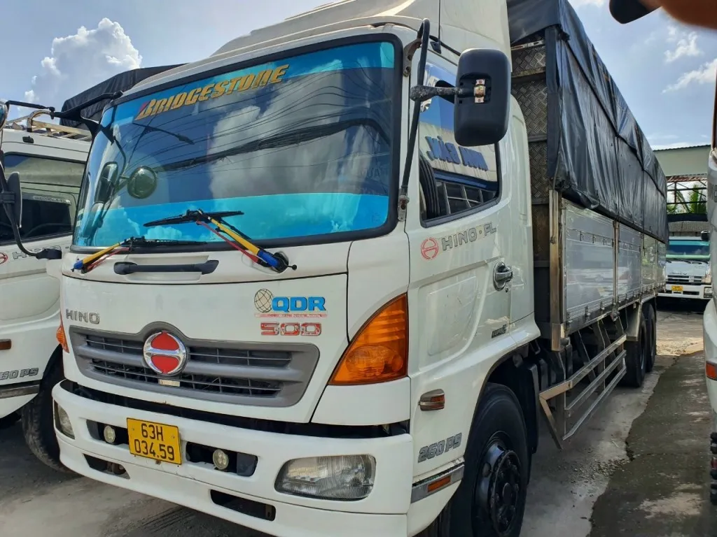 Dòng xe ben 15 tấn đời 2013 với hệ thống gầm bệ nguyên bản bền bỉ cùng thời gian