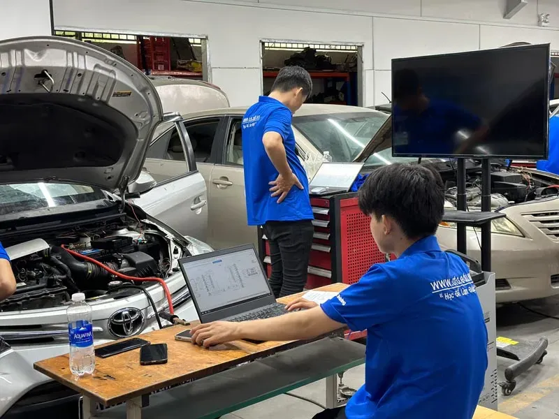 Cơ hội nghề nghiệp trong ngành điện ô tô và thiết bị cơ giới trong tương lai