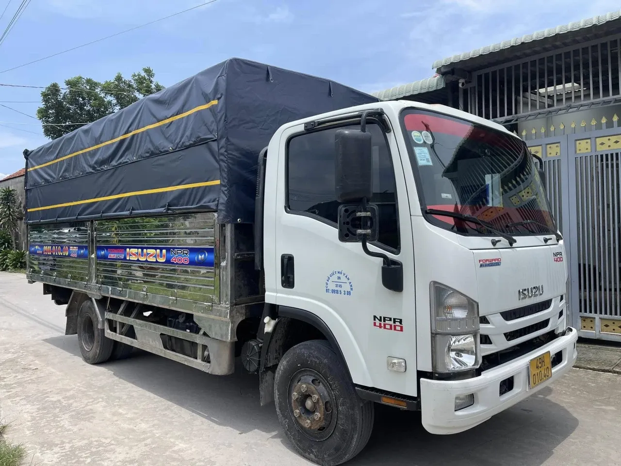 Sự khác biệt giữa xe tải logisics và xe ben chuyên dụng công trường