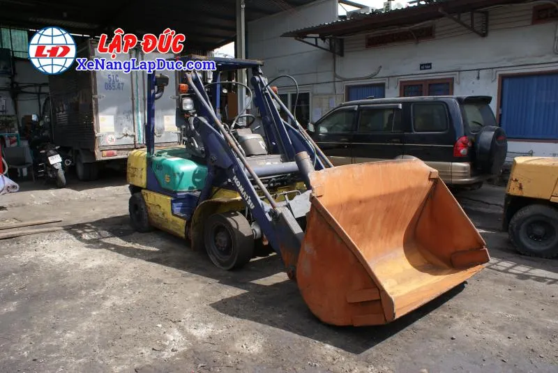Máy xúc lật 1.5 tấn KOMATSU SD15-5