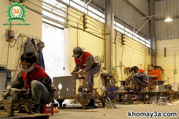 Xưởng chế tạo máy đào hố trồng cà phê 3A