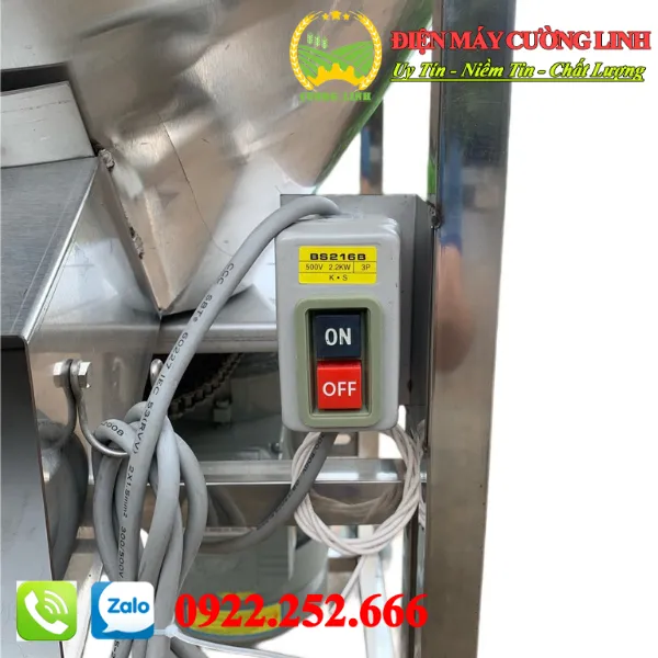 Tổng thể máy trộn cám trục đứng Inox 50kg phiên bản 2026.