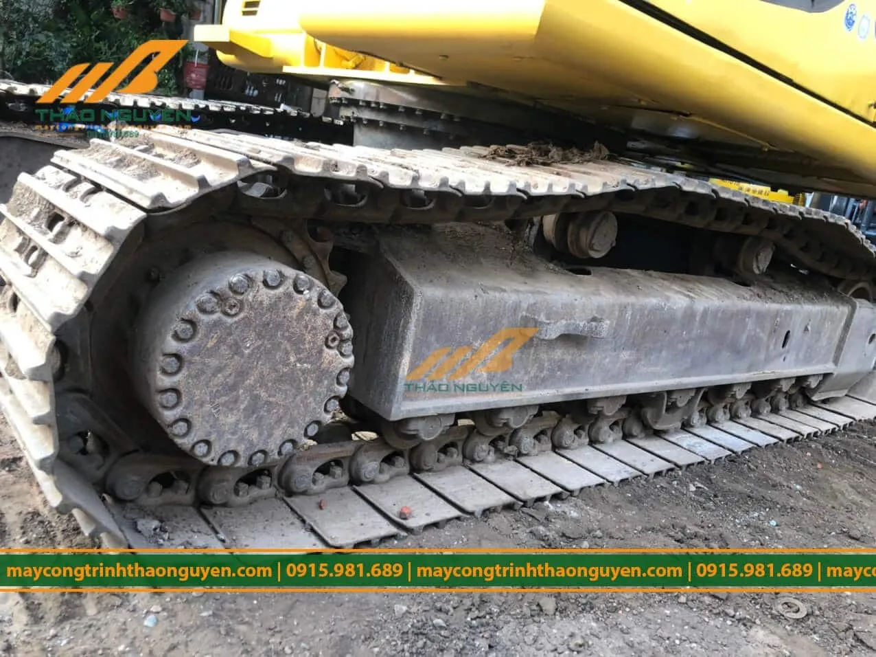 Máy xúc Komatsu PC200-6E đường búa nguyên bản - xích bánh và gầu xúc