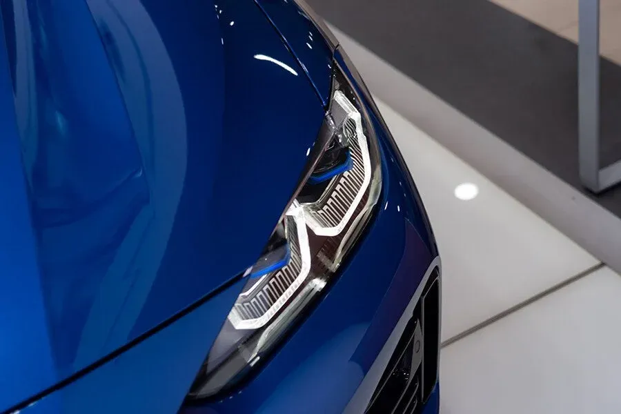 Cụm đèn trước công nghệ BMW Laserlight thế hệ mới nâng cao khả năng quan sát