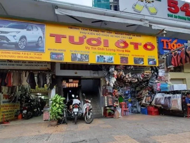 Cửa hàng phụ tùng ô tô Tươi Ô Tô
