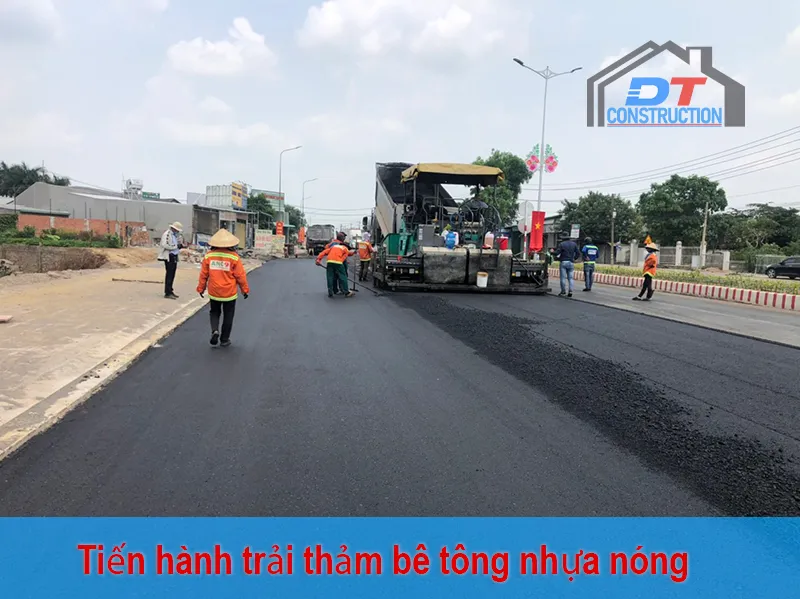 Máy trải nhựa SANY vận hành đồng bộ trên công trường