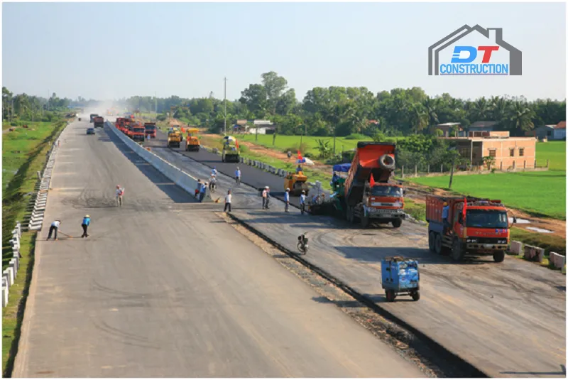 Kiểm tra cao độ và chất lượng mặt đường nhựa sau khi lu lèn