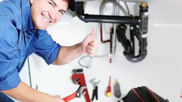 Cận cảnh thanh đốt bị bám cặn canxi – nguyên nhân cần sửa chữa bình nóng lạnh ngay lập tức.