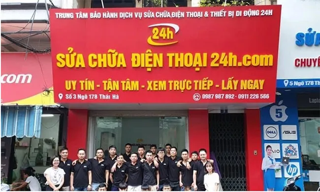 Hệ thống máy móc tối tân hỗ trợ việc can thiệp linh kiện sâu trên bo mạch