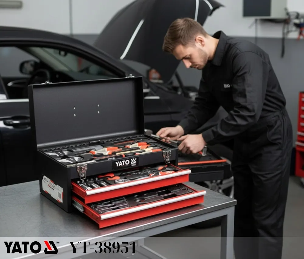 Bộ đồ nghề sửa chữa Yato YT-38951 trong điều kiện làm việc thực tế tại xưởng