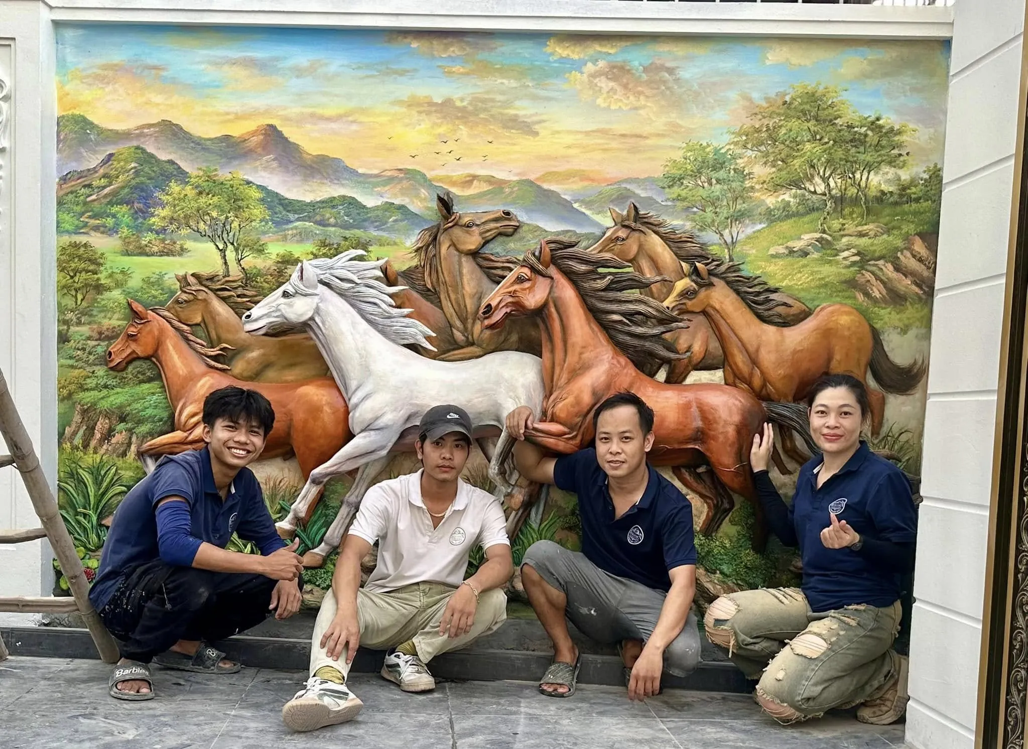 Tranh phù điêu Mã Đáo Thành Công đắp nổi xi măng cao cấp