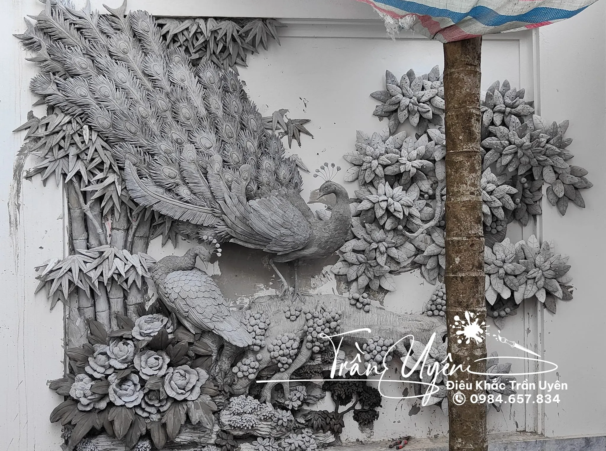 Bức tranh xi măng Phu Thê Viên Mãn hoàn thiện tinh tế