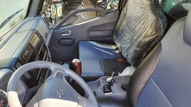 Hệ thống ghế ngồi bọc da Simili cao cấp hỗ trợ cột sống tài xế