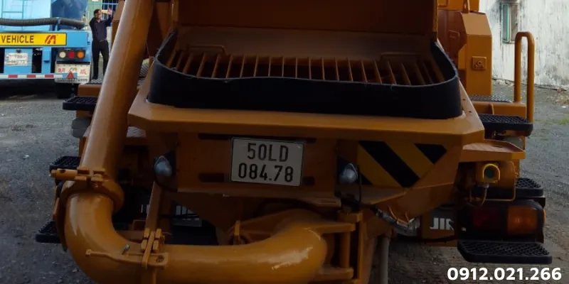 Xe bơm cần bê tông 38m