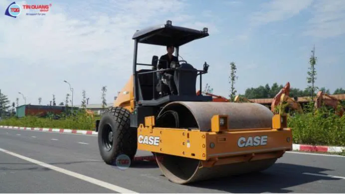 Xe lu rung SANY thế hệ mới vận hành tại công trường