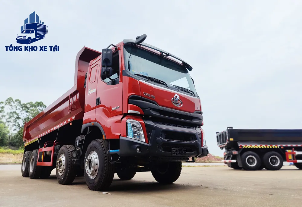 xe ben chenglong 4 chân thùng đúc