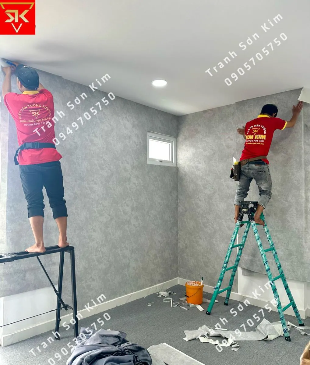thi công giấy dán tường giả xi măng cho văn phòng công ty 81274-2
