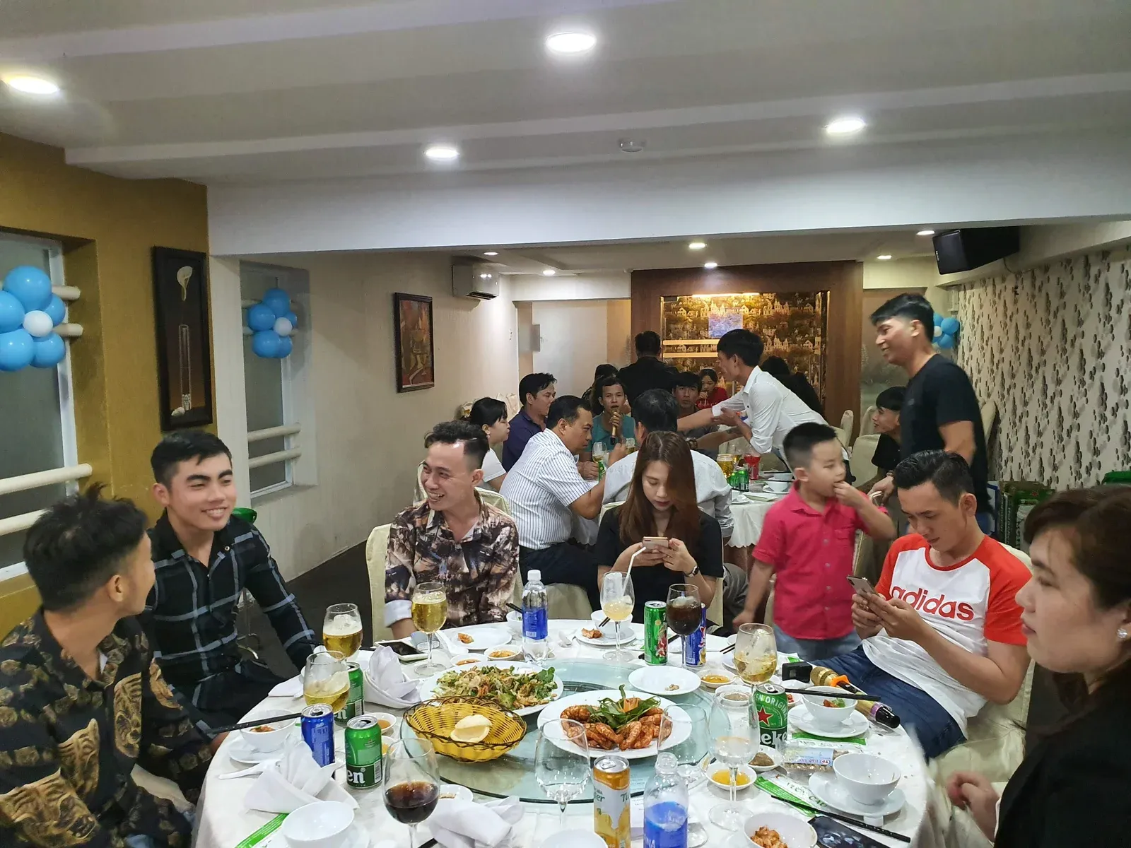 nhà bê tông đúc sẵn