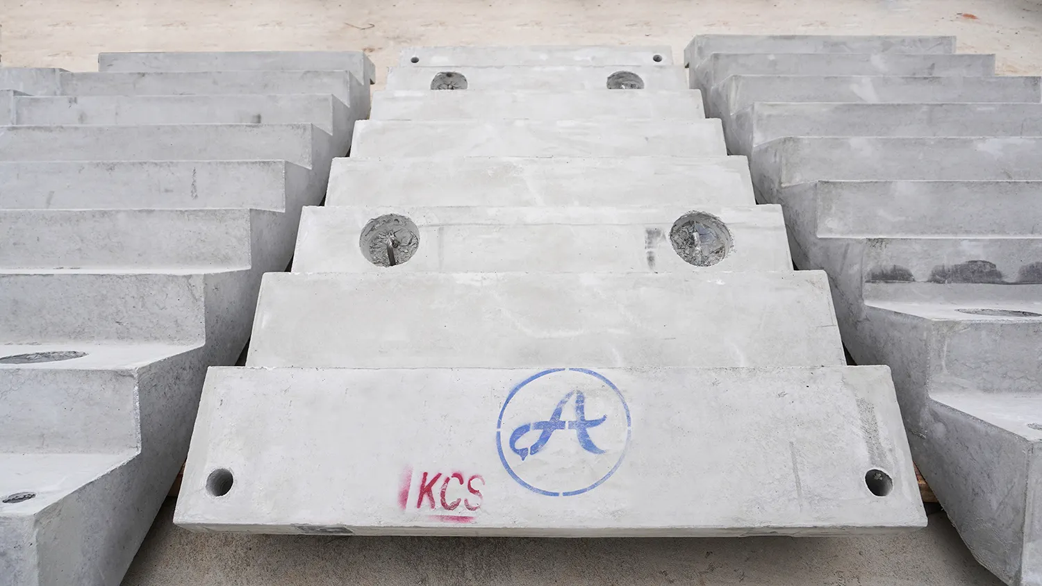 Cầu thang bê tông đúc sẵn