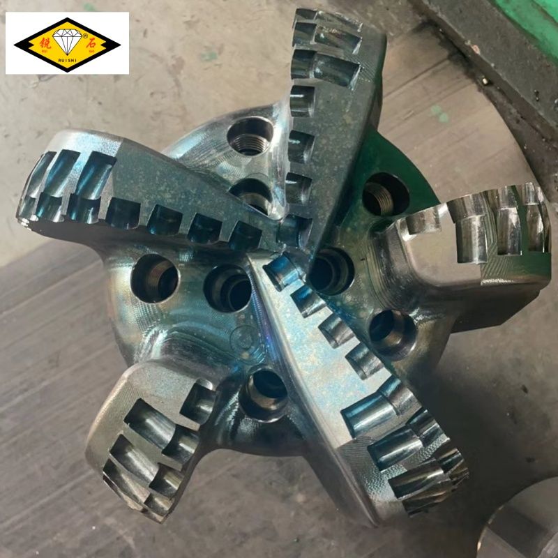 Mũi Khoan Bê Tông Phi 16: Hướng Dẫn Lựa Chọn và Sử Dụng Hiệu Quả