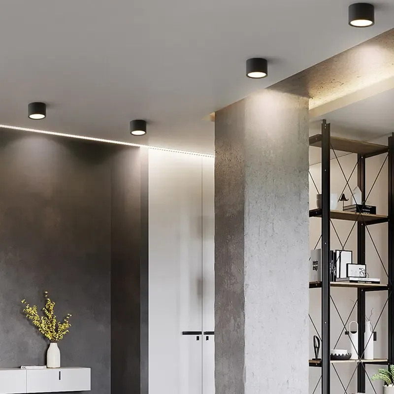 Đèn lon gắn nổi trần bê tông