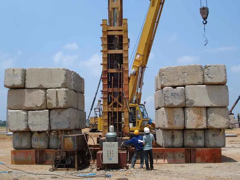 Ép cọc tải bê tông