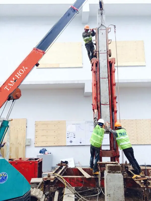 Máy ép cọc bê tông neo