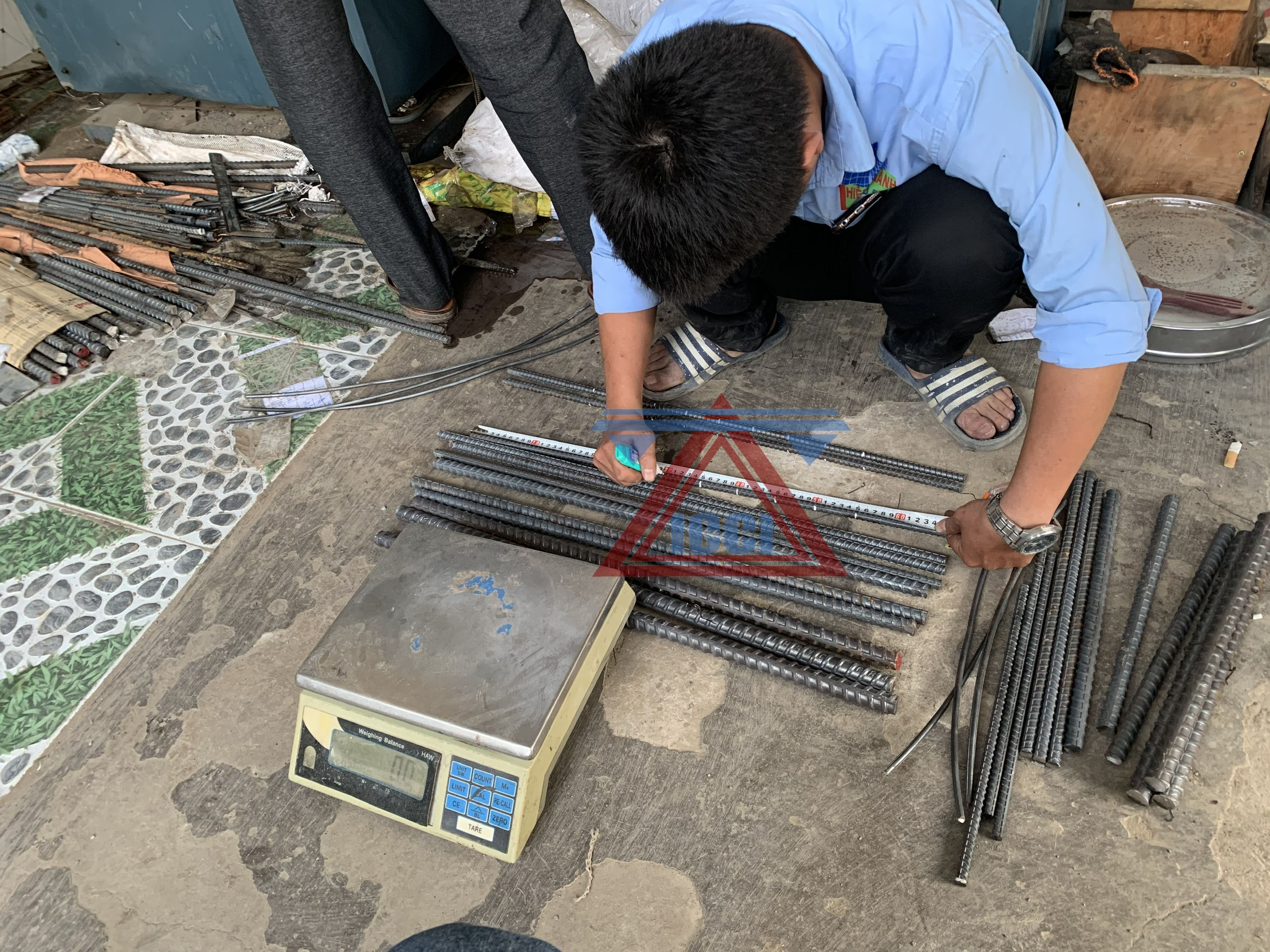 Lấy Mẫu Bê Tông Chống Thấm: Tiêu Chuẩn, Quy Trình và Tầm Quan Trọng