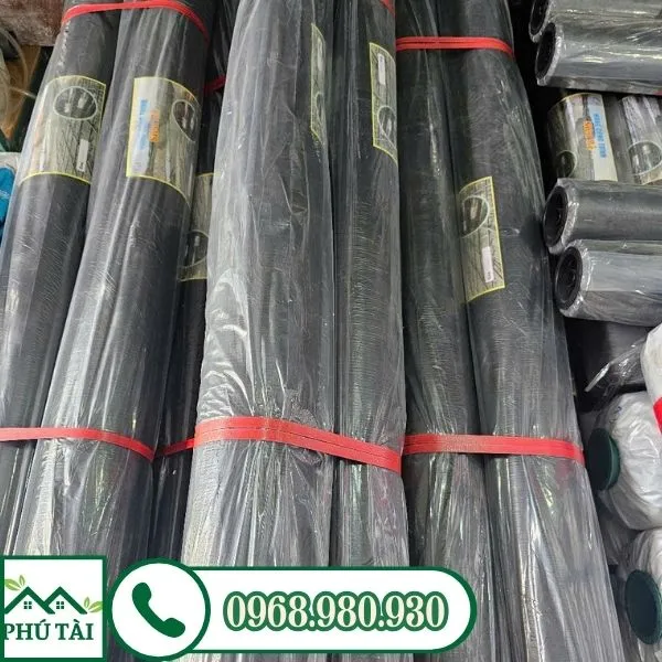 Kho hàng nilon lót sàn đổ bê tông