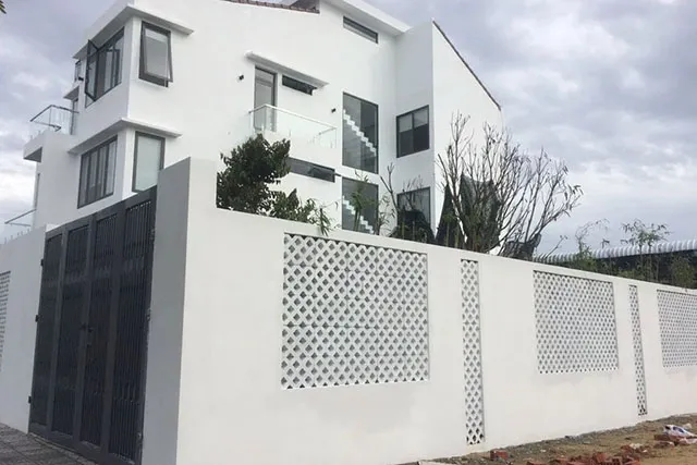Thiết kế hàng rào bê tông kết hợp gạch bông gió