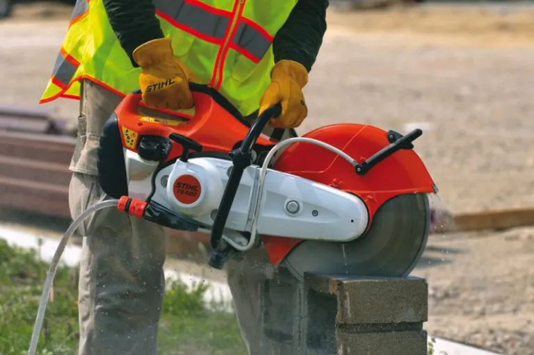 Máy cắt bê tông STIHL TS420