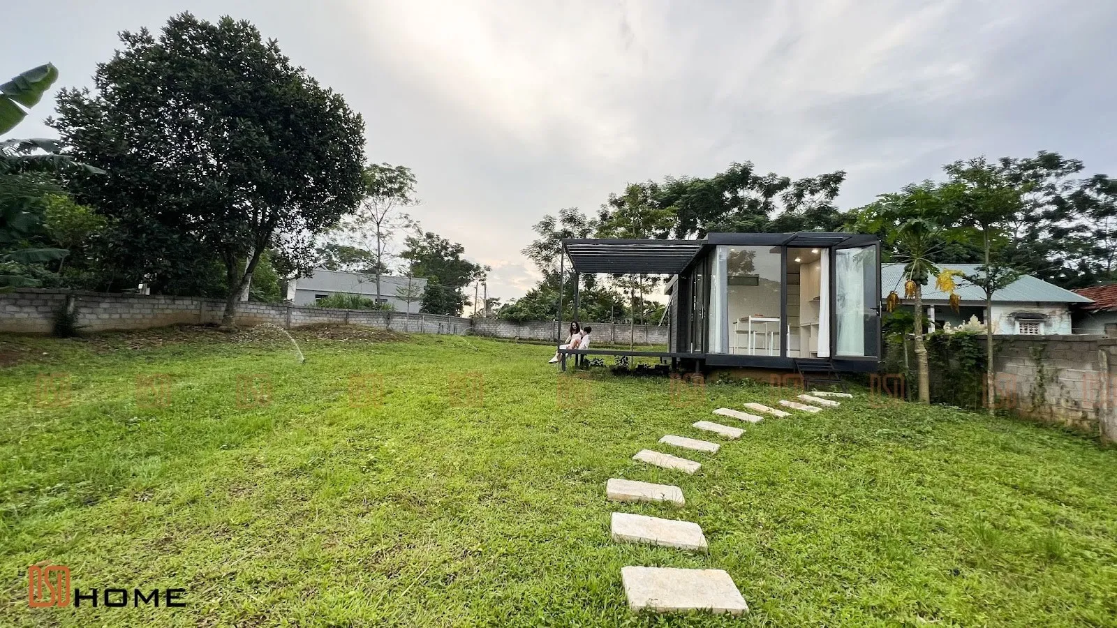 Nhà bê tông lắp ghép với thiết kế hiện đại