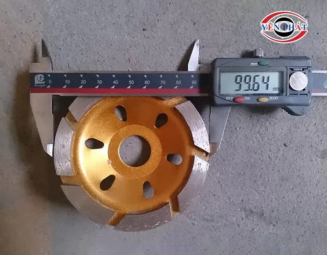 Kích thước nhỏ gọn giúp dễ dàng di chuyển