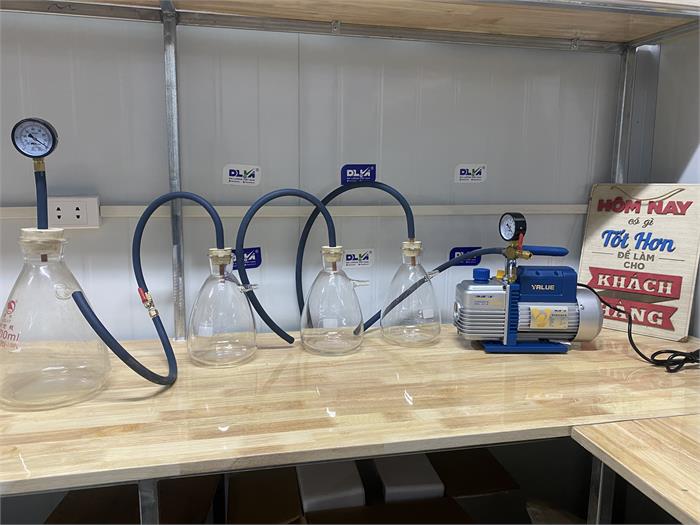 Bộ Dụng Cụ Xác Định Khối Lượng Riêng Của Bê Tông Nhựa: Hướng Dẫn Chi Tiết