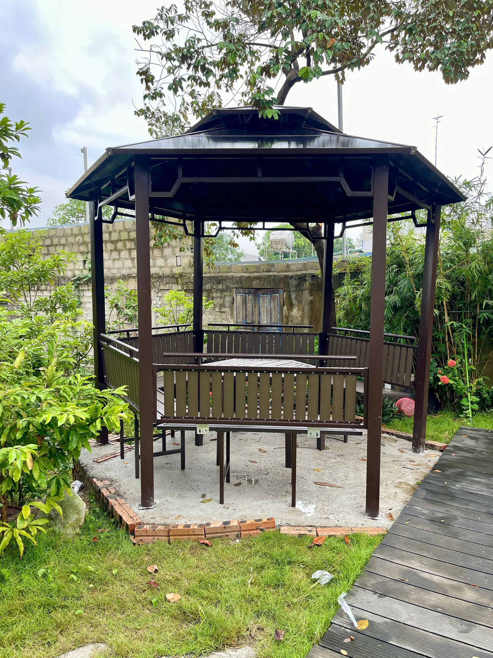 Chòi Lục Giác Bê Tông: Giải Pháp Thi Công Hiệu Quả Cho Mọi Công Trình