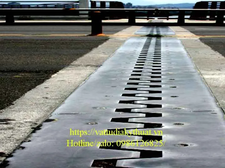 Quy chuẩn cắt khe co giãn đường bê tông xi măng