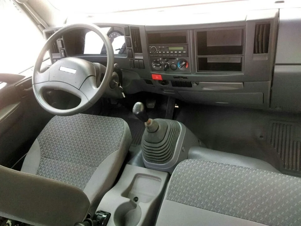 Nội thất cabin tổng thành Sany tiện nghi