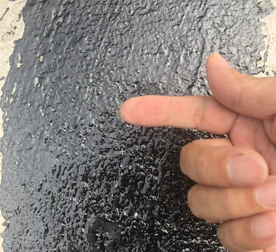 Chuyên gia kỹ thuật SANY hướng dẫn cách tẩy nhựa đường trên gạch men tại công trường