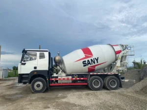 xe trộn sany