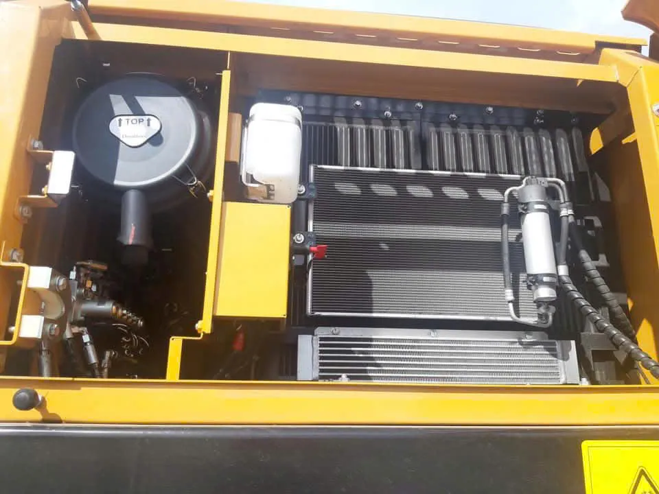 Xe đào bánh lốp Sany SY155W - Ảnh 4